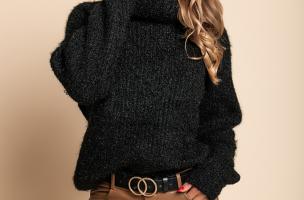Maglia dolcevita a coste, nera