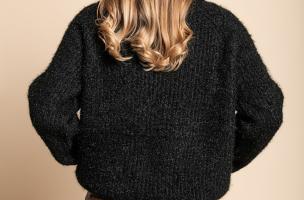 Maglia dolcevita a coste, nera