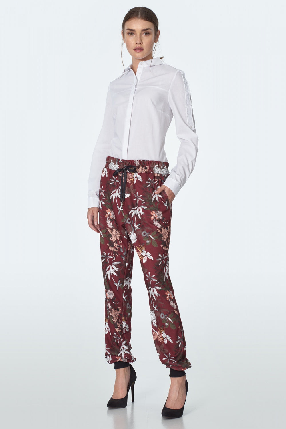 Pantaloni da donna model 148105 Nife